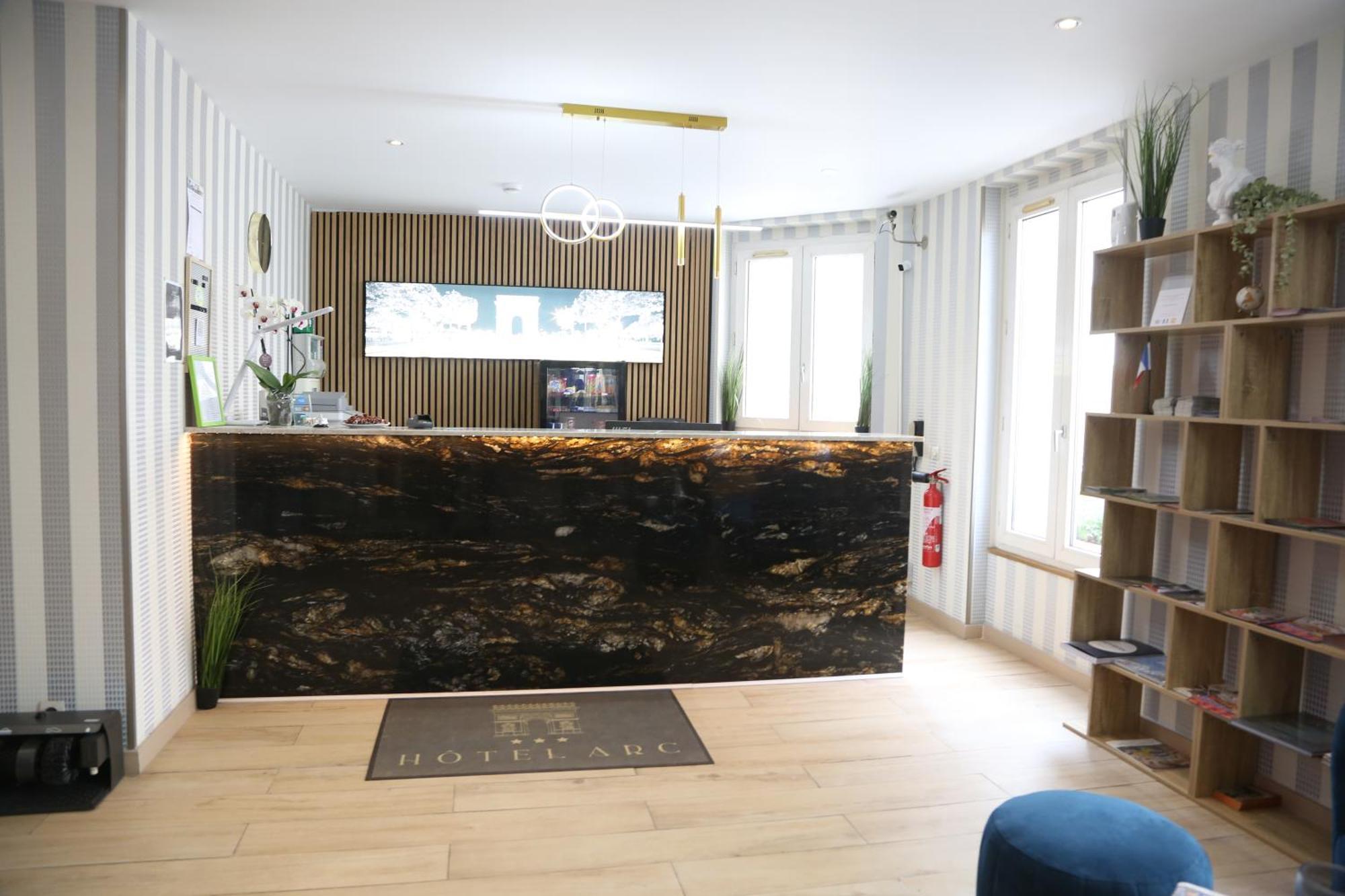 Hotel Arc Paris Porte d'Orléans Montrouge Esterno foto