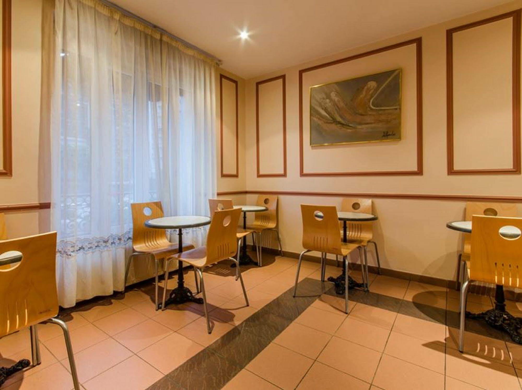 Hotel Arc Paris Porte d'Orléans Montrouge Esterno foto